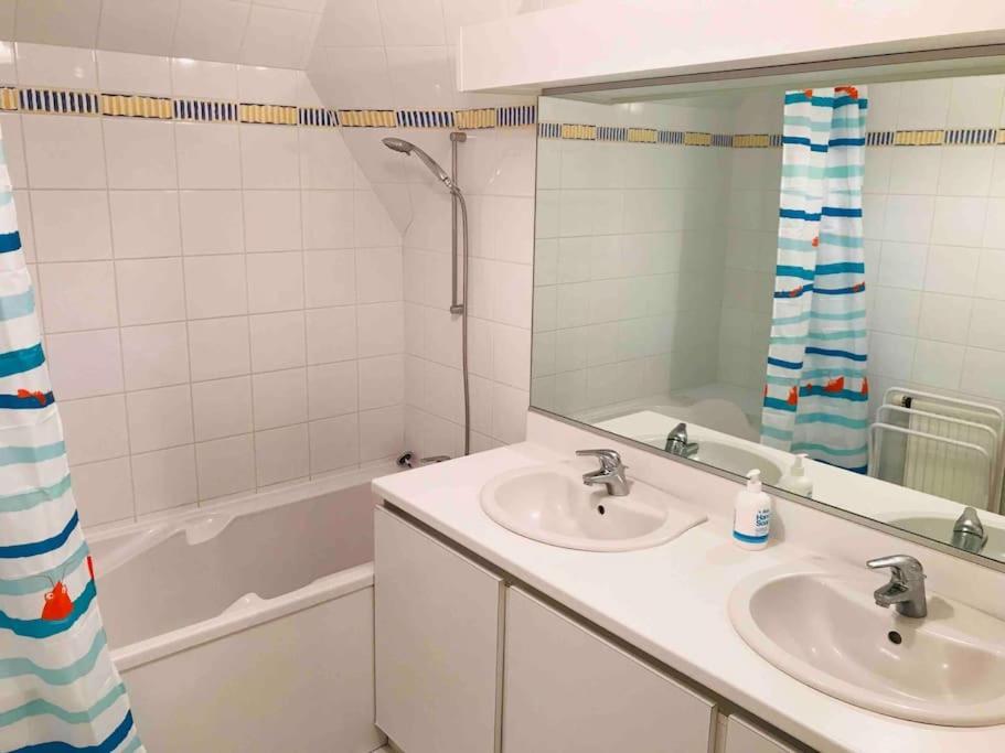 Grand Duplex Familial Au Coeur De Perros-Guirec Apartment Bagian luar foto